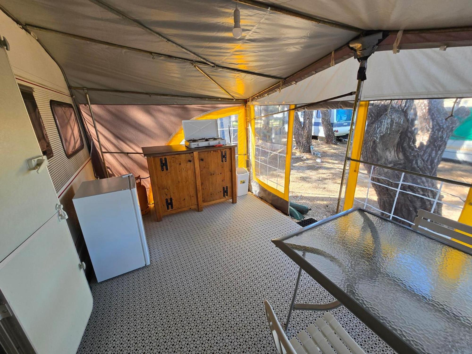 אוגייאן Caravan Near The Sea 2 מראה חיצוני תמונה