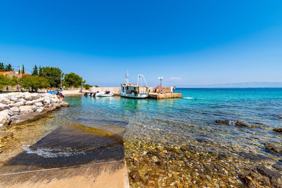 אוגייאן Caravan Near The Sea 2 מראה חיצוני תמונה